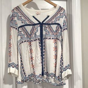 Pixley Boutique embroidered lace blouse. 3/4 sleeve. Size L.